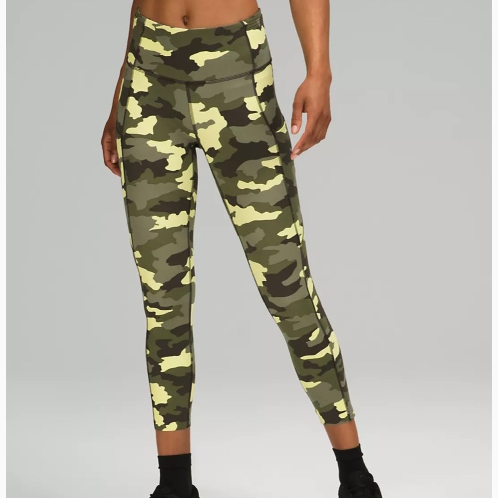 Lululemon Fast and Free High-Rise Crop 23" Sz 6 Camo Green